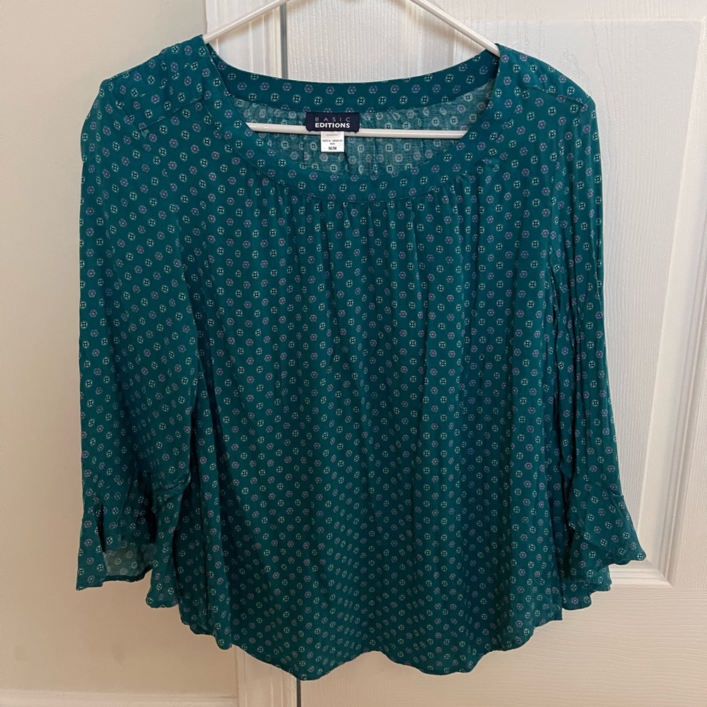 Basic Editions Womans blouse